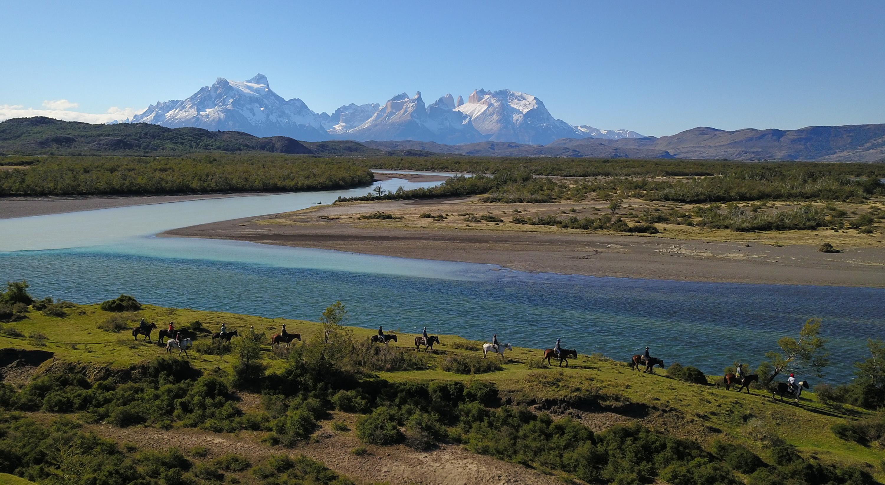 Rio Serrano Hotel And Spa Torres del Paine National Park Exterior photo